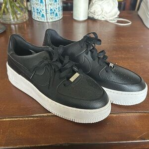 Black Nike Air Force 1